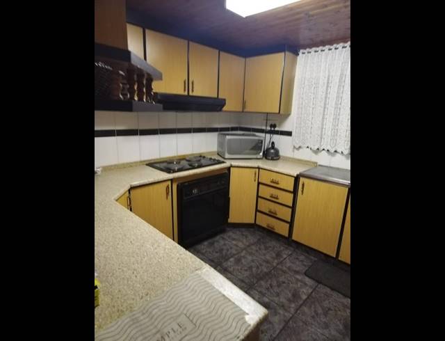 3 BEDROOM HOUSE FOR SALE IN BAYVIEW